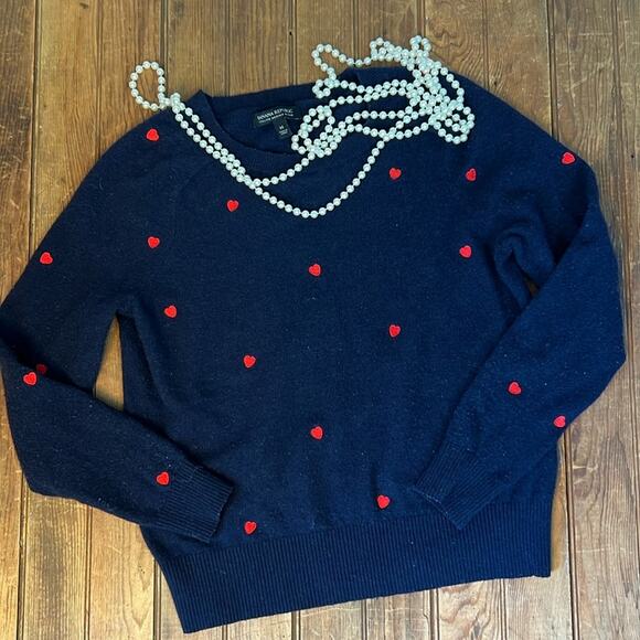 Womens Banana Republic navy Italian wool crew neck sweater red hearts size m - Picture 1 of 6